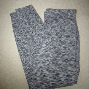 Gap Fit Women's Grey/Black/White Exercise Pants~L